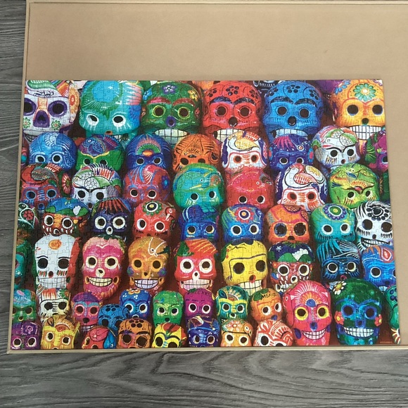 1000pc Puzzle - Picture 3 of 3